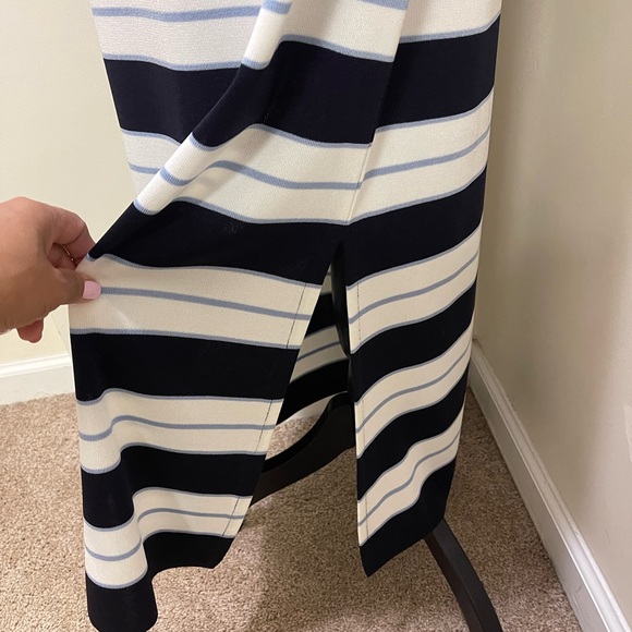 Exclusively Misook striped dress - Picture 5 of 7